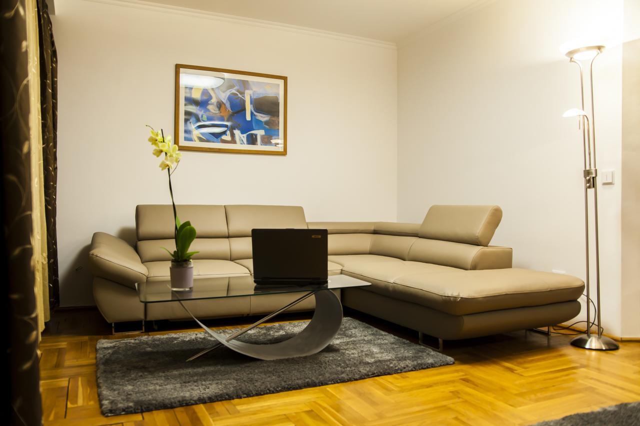 Business Class Apartment Cluj-Napoca Exterior foto